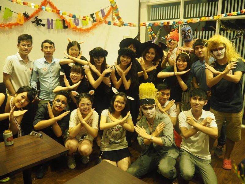 Halloween giữa sinh viên hai nước